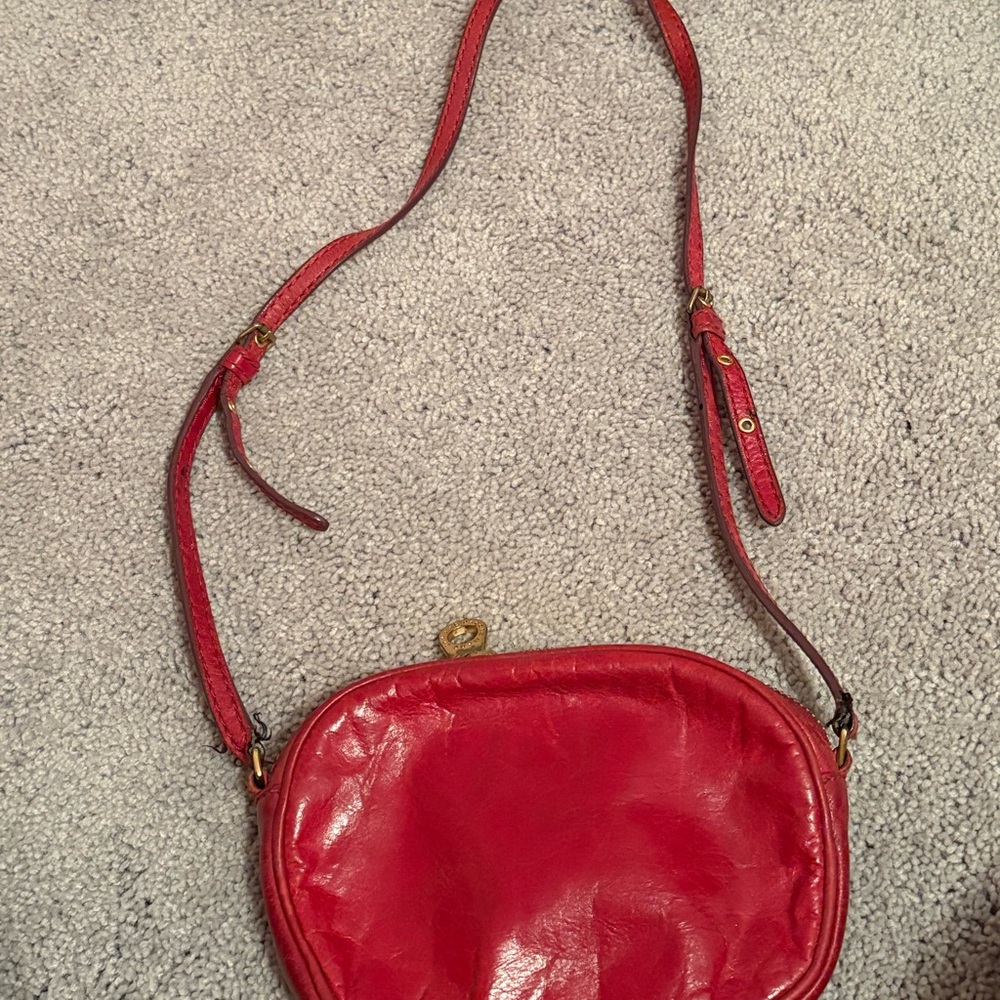 Marc by Marc Jacobs Red Leather Crossbody Bag with Gold Hardware + dustbag - Picture 4 of 5